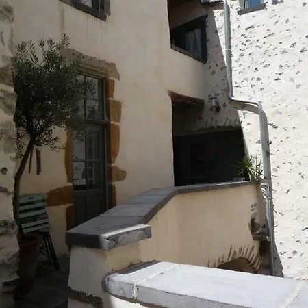 Les Quatre Provinces D'irlande Saint-Amant-Tallende